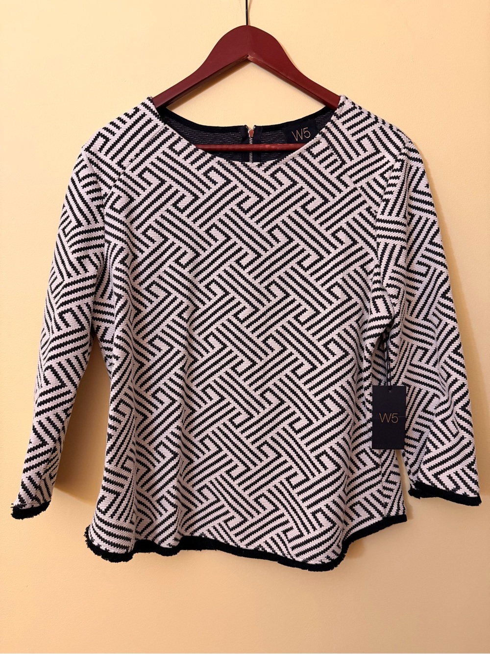 NWT W5 Anthropologie Geometric Knit Top Fringe Boho Zip Size M